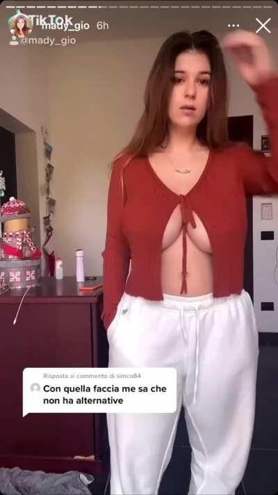 Mady's Amazing Underboob