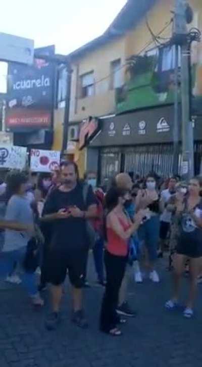 [MUNRO] Marcha pidiendo justicia por la piba violada en Palermo