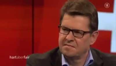 Abgesehen von dem Thema, möchte ich allen Leuten nur einmal verdeutlichen was eigentlich Demokratie ist. Ich finde es erschreckend, dass heutzutage viele Menschen sogar soweit gehen und sagen das Volk hier soll kein Selbstbestimmungsrecht haben.