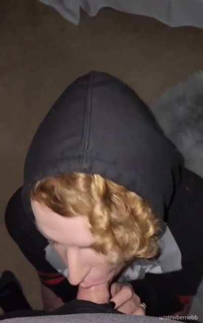 Average sized dicks give the biggest cumshots! my face got ruined💦