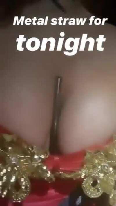 Metal Straw & titties