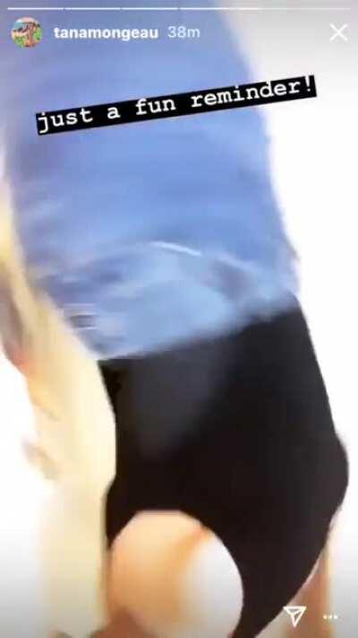 She’s fine as fuck 🤤 (her recent story on insta)