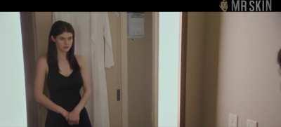 Alexandra Daddario is determined not to be out-titted by Kate Upton