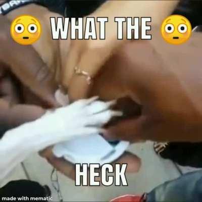 😳What da dog doing?🤔