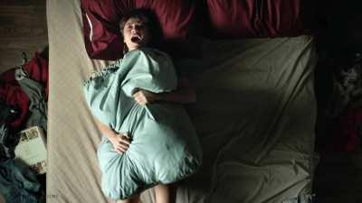 Ella Purnell in Sweetbitter