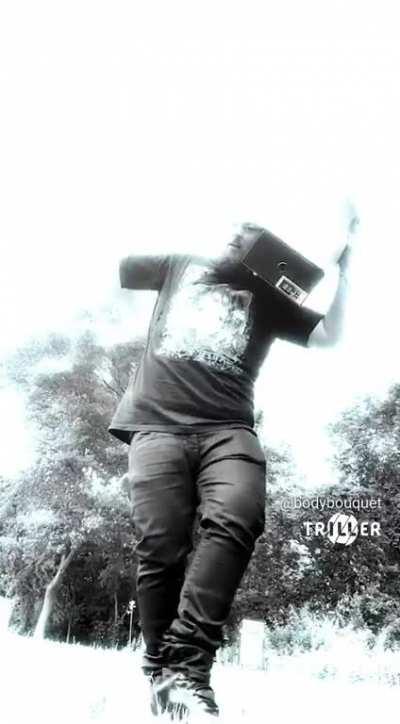 Old Play Shoes triller