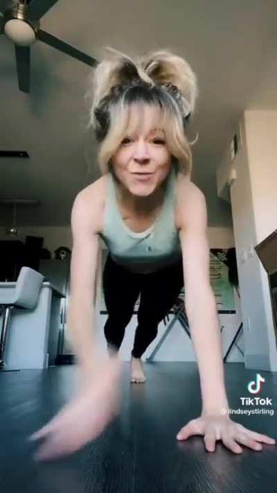 Lindsey Stirling _ violinist & dancer _ Dancing with the Stars