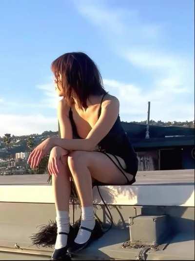 Jenna Ortega being absolutely gorgeous