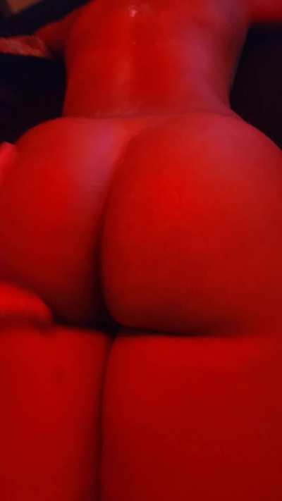 Who wanna have sum fun wit us..😝😈💦👀📲