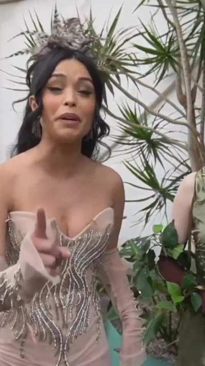 Rae's gala dress 😍