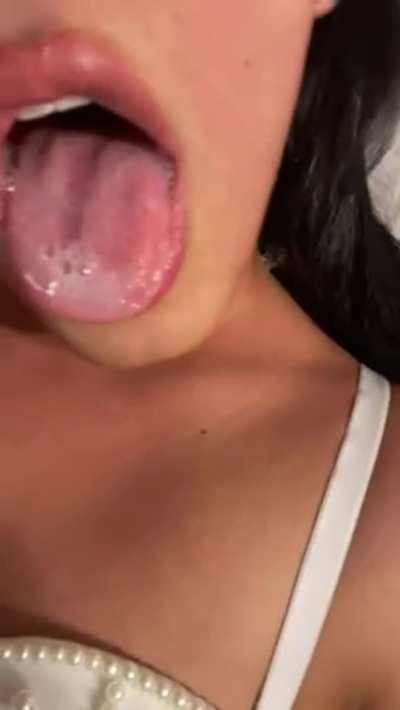 Hot babe & messy self facial