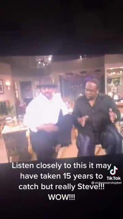 @vickyneverstopbel - 👂