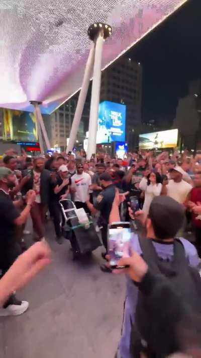 New York Knicks fans celebrate Game 1 victory