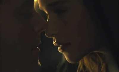 Emilia Clarke is a certified ball drainer