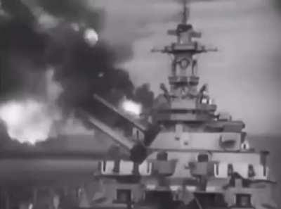 USS New Jersey's deafening roar heard across the shores of Korea in the 1950's