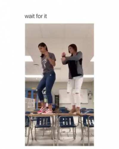 HMC while i make a TikTok