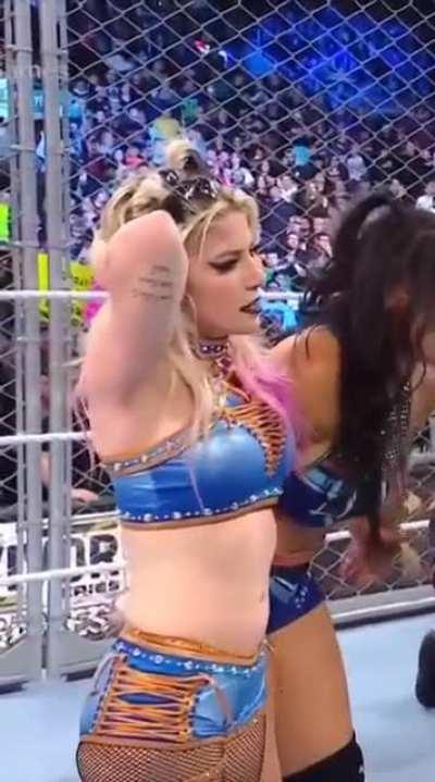 Gawd she so damn hot last night