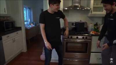 The dance of Italy. Never forget 😂