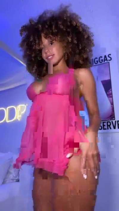 tazsangelsmag (Anabella carrasco)