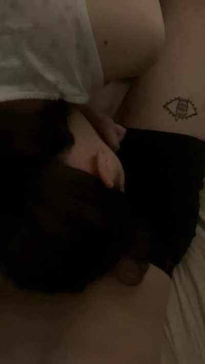 cute 18yo girlfriend sucks me off