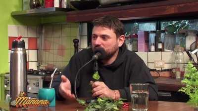 Grabois traductor de un libro de Tolkien...