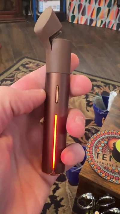 White lights flashing.