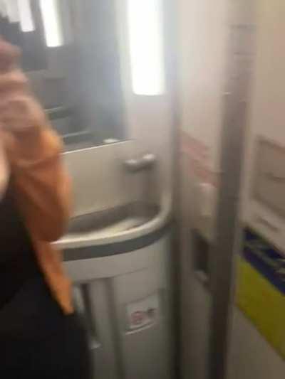 Stripping on the ✈️