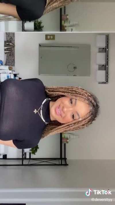 Boobies 💦💦💦