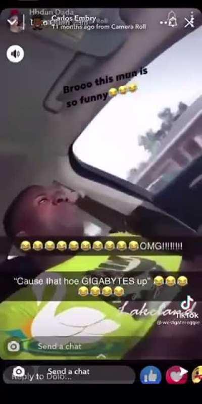 No way he laugh like this😭