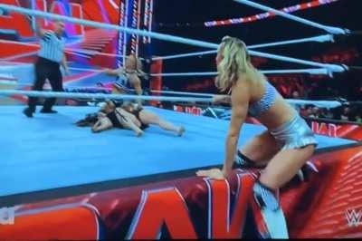 Valhalla (Sarah Logan)