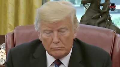 𝚃𝚁𝚄𝙼𝙿 𝚂𝙴 𝙼𝙰𝙽𝙳𝙰 𝚄𝙽𝙰 𝙲𝙰𝙶𝙰𝙳𝙰