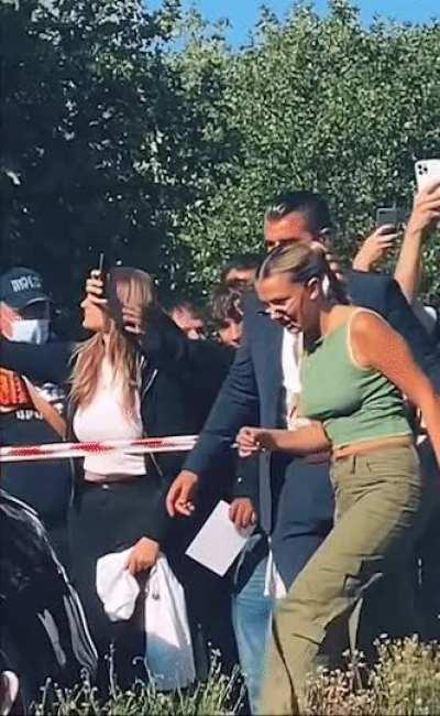 That braless jiggle is literal perfection