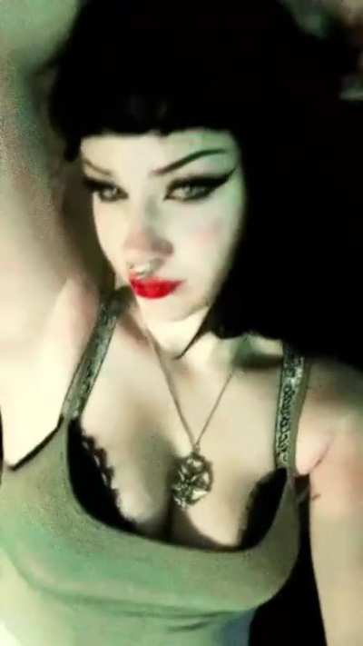 Mia Rae / Thiccmom { Tiktok Video 07/21/23 }