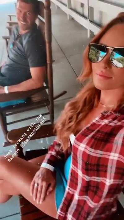 In cockney rhyming slang Tomi Lahren is Bun in the Oven