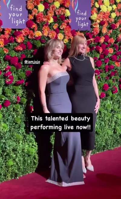 Attending Find Your Light Benefit Concert with her mom via insta story 10-29-24  