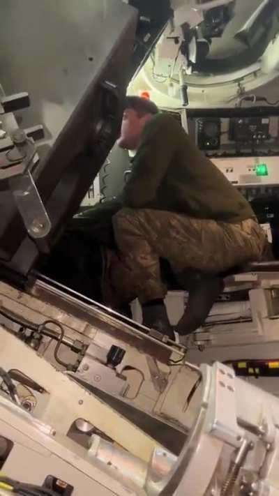 The work of the Ukrainian crew against enemy positions inside the 155-mm self-propelled howitzer AHS Krab (11/2023)