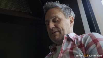 Warm Welcum - Adriana Chechik