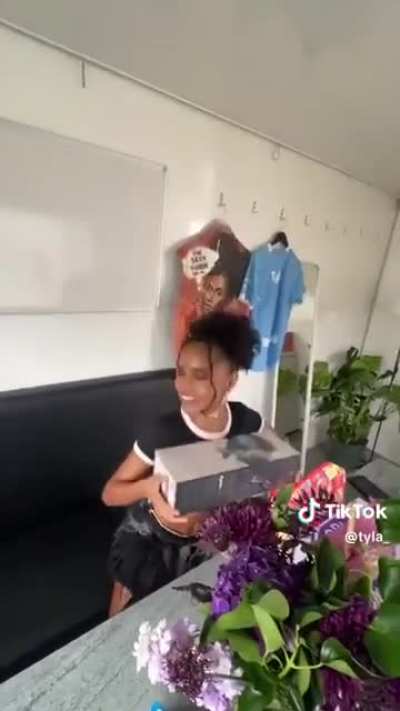 This video plays in my mind without end lmao