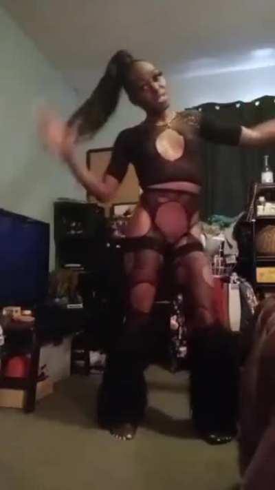 TsMikki Monroe. Hmu got more of her