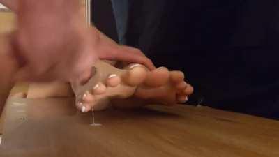 sticky cum blast and i give her a taste