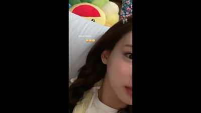 210503 Twicetagram Story Update w/ Nayeon: 😜😜😜