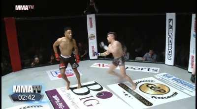 Bryce hall mid fight be like: