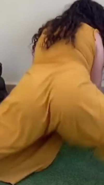 Tiktoker • Marissa upskirt huge cake