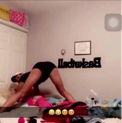 Here y'all go enjoy her sexy ass