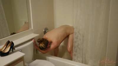 Boss Watches Assistant Shower and Cum  (Aug 20, 2014)