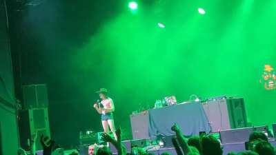 Outback Daddy doing a Shoey