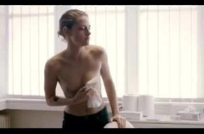 Kristen Stewart's little titty jiggle.