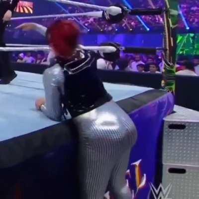 Bayley's Ass 🍑😤