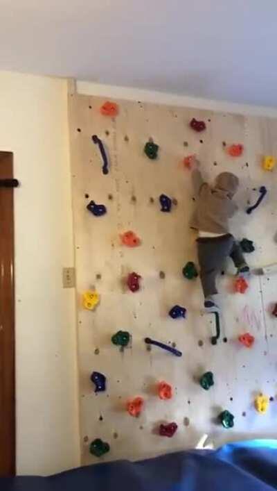 Соску не забыл