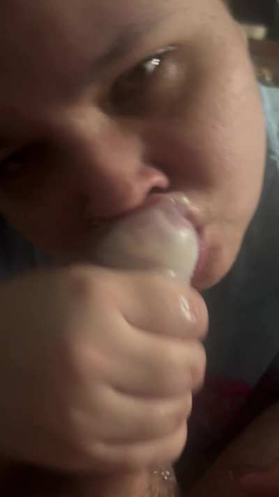 I kept sucking after he filled it 💦